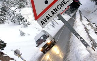 Zeker in de winterperiode geldt de Col de la Schlucht als gevaarlijk. beeld AFP, Damien Meyer