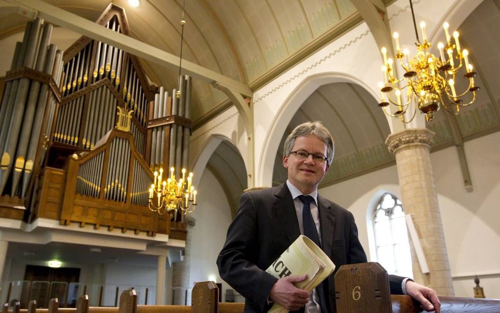 Paul Kieviet in de Grote Kerk van Middelharnis. Foto RD, Anton Dommerholt