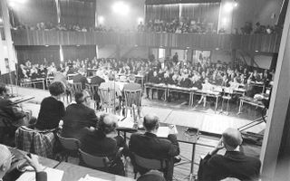 Tijdens het Pastoraal Concilie in Noordwijkerhout, dat van 1968 tot 1970 gehouden werd, werden vergaande vernieuwingen besproken, zoals ten aanzien van het celibaat. Foto ANP