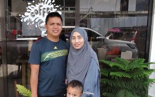 Islamitisch stel met kleuter.