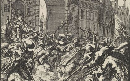 De moord op de gebroeders De Witt op 20 augustus 1672. Ets van Jan Luyken. beeld Rijksmuseum Amsterdam.
