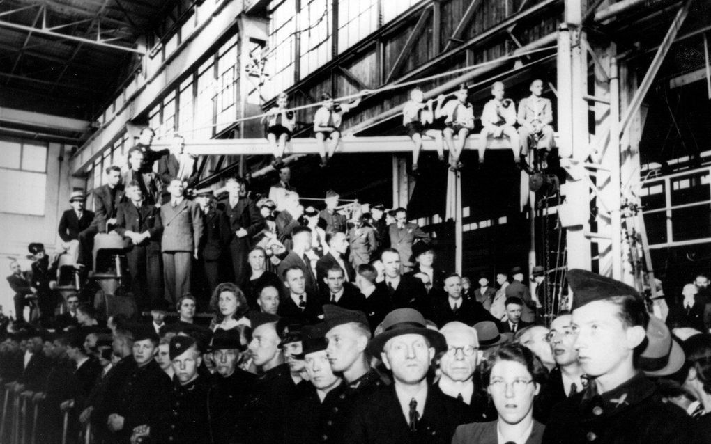 Op 29 april 1943 moesten alle voormalige Nederlandse militairen zich melden voor krijgsgevangenschap in Duitsland. Diezelfde dag gingen de werknemers van de Stork-machinefabriek in Hengelo in staking. beeld Gemeente Hengelo