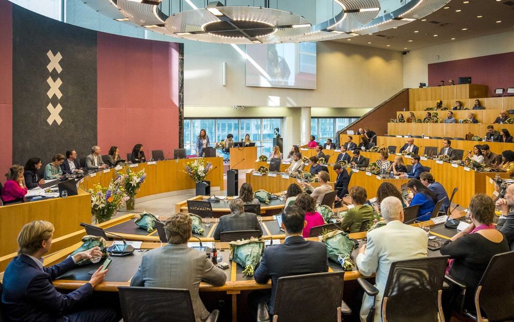 De eerste vergadering van de gemeenteraad van Amsterdam. beeld ANP, Lex van Lieshout