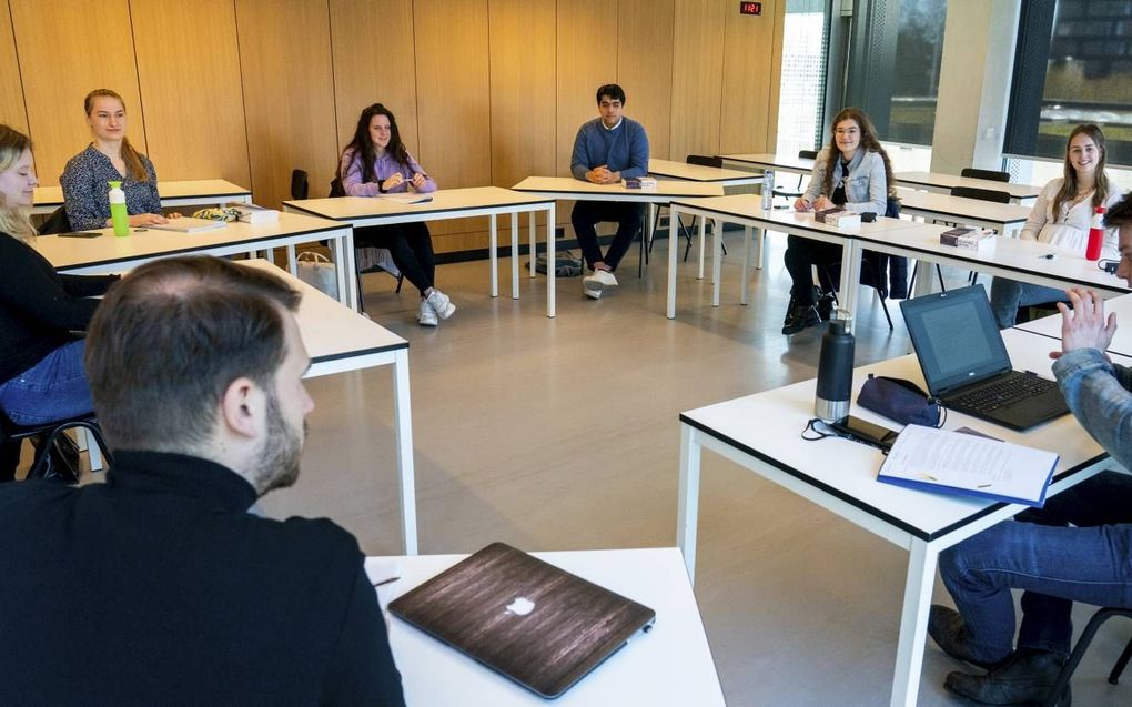 Christen-docenten op openbare scholen zijn „belangrijke identificatiefiguren”, zegt Kees Boele. Zelf was hij bestuurder op zowel een christelijke als openbare hogeschool. beeld ANP, Jerry Lampen