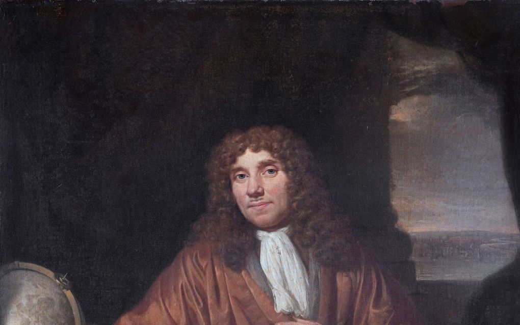 De Delftse kunstenaar Johannes Verkolje schilderde in 1686 een portret van Antoni van Leeuwenhoek. beeld Wikimedia, Rijksmuseum Amsterdam