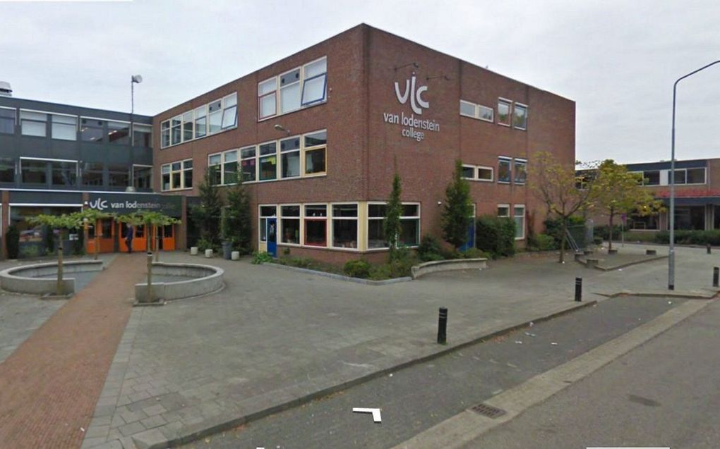 Gebouw van het Van Lodenstein College in Hoevelaken. beeld Google Streetview