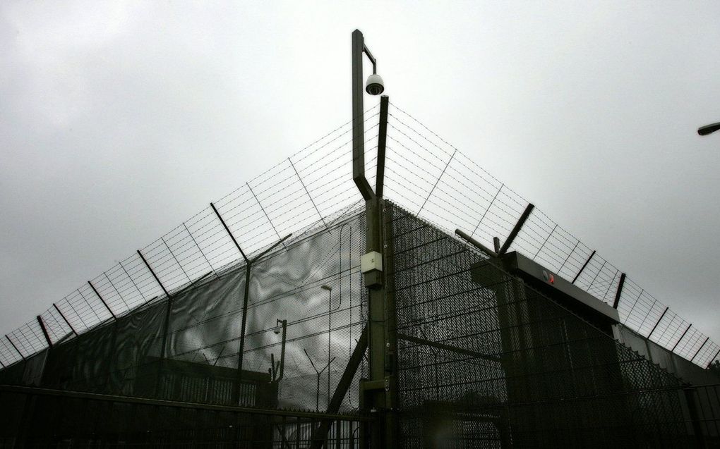 Hekwerk rond de Pompekliniek in Nijmegen. beeld ANP, Lex van Lieshout