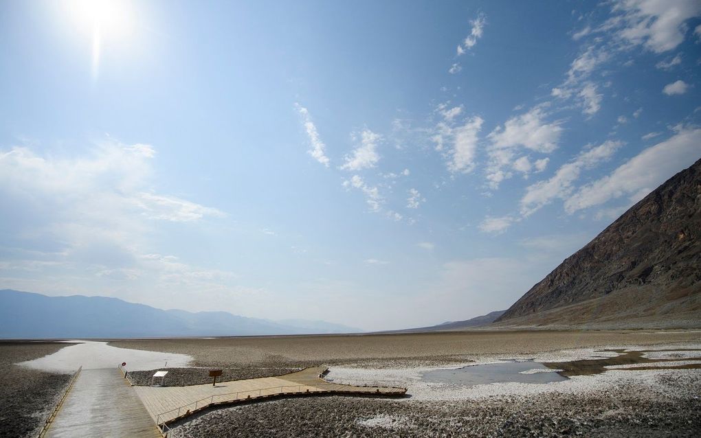 De zoutvlaktes bij het Badwater Basin in Death Valley.Meer dan vijftig miljoen Amerikanen zijn gewaarschuwd voor "extreme" temperaturen. beeld AFP, Patrick T. Fallon