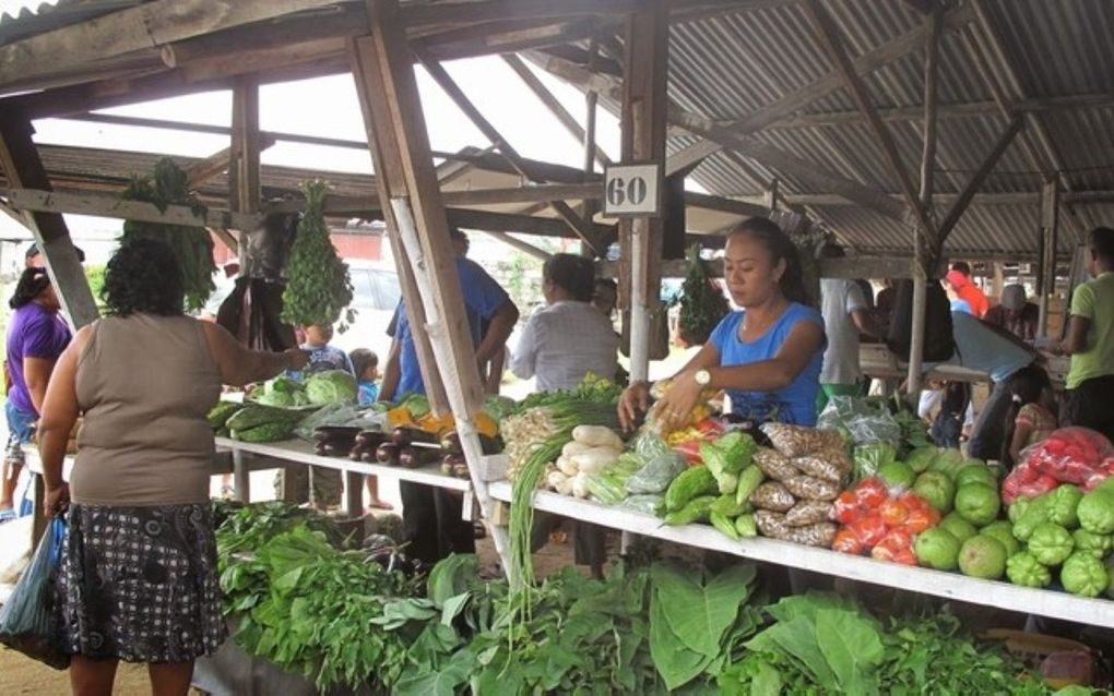 Straatbeeld in Suriname. beeld Armand Snijders