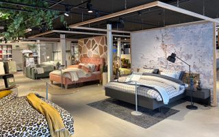 Showroom met diverse bedden