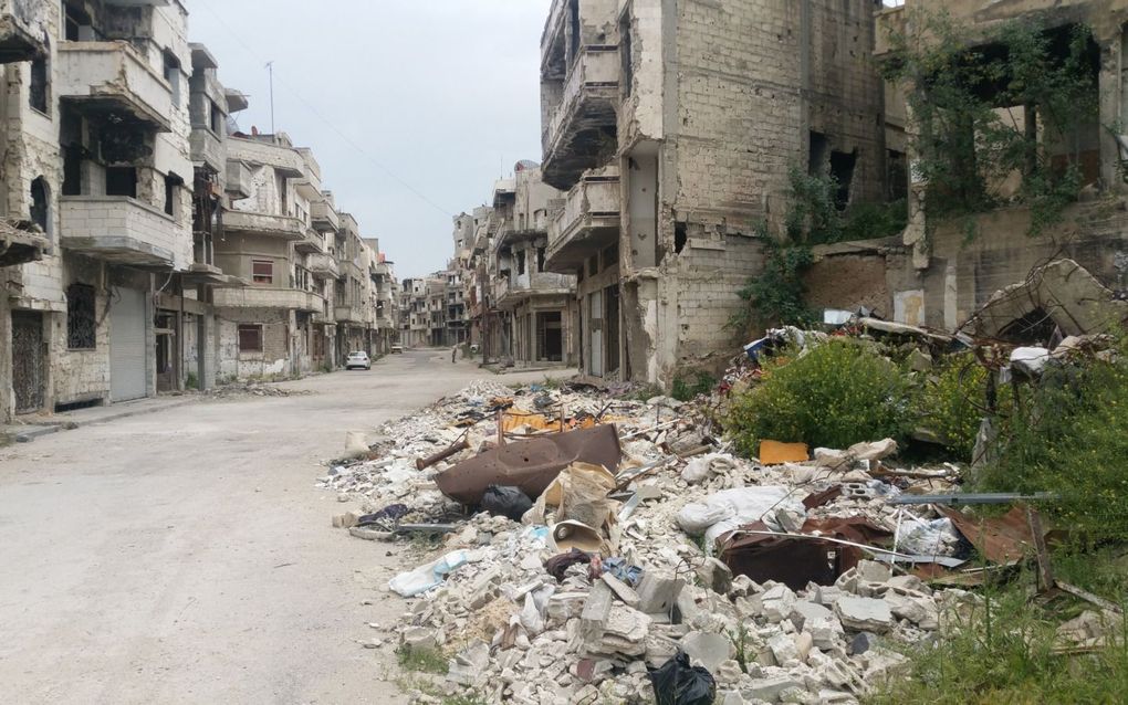 Straatbeeld in de Syrische stad Homs. De ravage herinnert nog altijd aan de verwoestende oorlog. beeld Stichting Ismaël