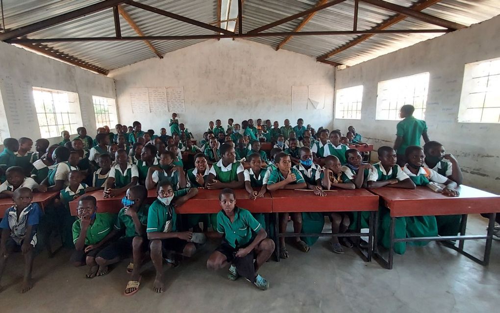 Schoolklas in Malawi. beeld ds. L. Schaafsma