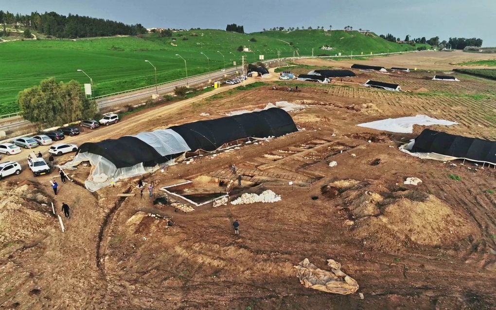 Het Romeinse legerkamp bij Megiddo. beeld Emil Aladjem, Israëlische Oudheidkundige Dienst