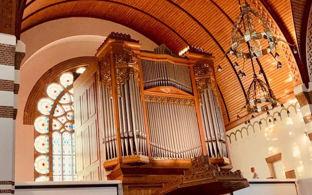 Het Steinmeyerorgel van de Adventskerk te Alphen aan de Rijn. De Stichting tot Behoud van het Nederlandse Orgel gaf een bijdrage voor de werkzaamheden aan dit instrument. beeld Vrienden van de Adventskerk