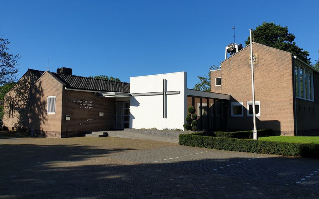 Kerkelijk centrum de Wijnstok en de Rank van de gereformeerde kerk Andel-Giessen-Rijswijk. beeld gkgr.nl