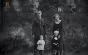 Pilecki met vrouw en kinderen, circa 1935. beeld familie Pilecki