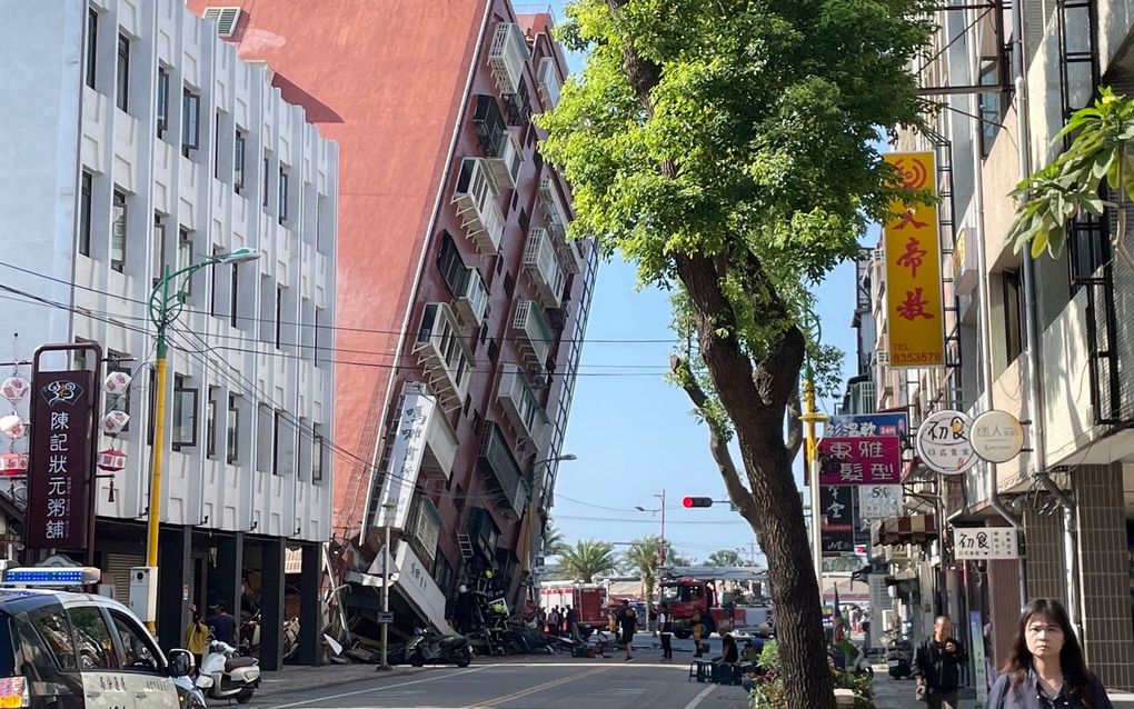 De gevolgen van de aardbeving zijn de stad Hualien. beeld CNA, AFP