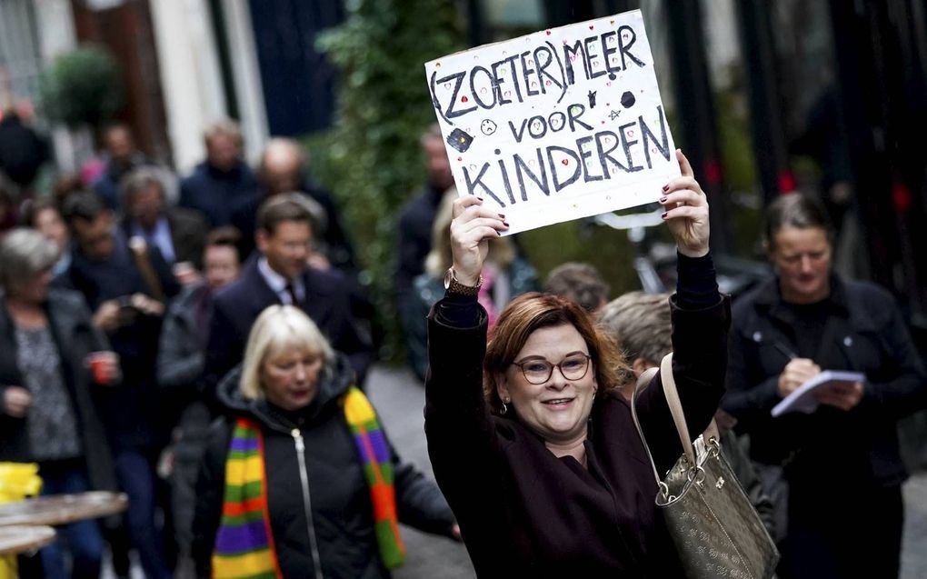 Boze wethouders uit het hele land trokken eind 2019 naar Den Haag om een Kamerdebat over de jeugdzorg bij te wonen. beeld ANP, Jerry Lampen