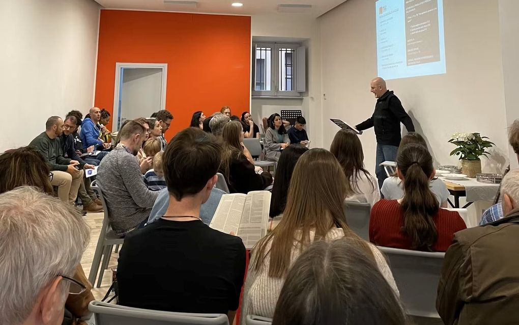 Bijeenkomst van baptistengemeente Breccia di Roma in Rome. beeld prof. De Chirico