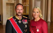 Het Noorse hof deelde vrijdag nieuwe officiële foto’s van de Noorse kroonprins Haakon en zijn vrouw Mette-Marit. beeld Dusan Reljin / Det kongelige hoff