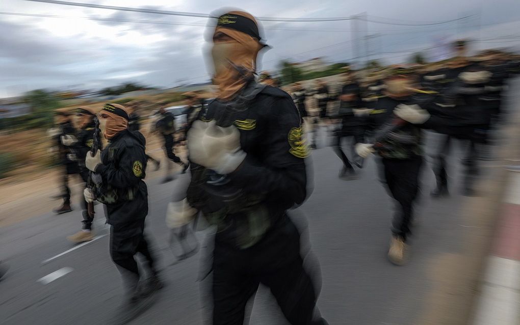 Strijders van de Al-Quds brigade. beeld EPA, Mohammed Saber
