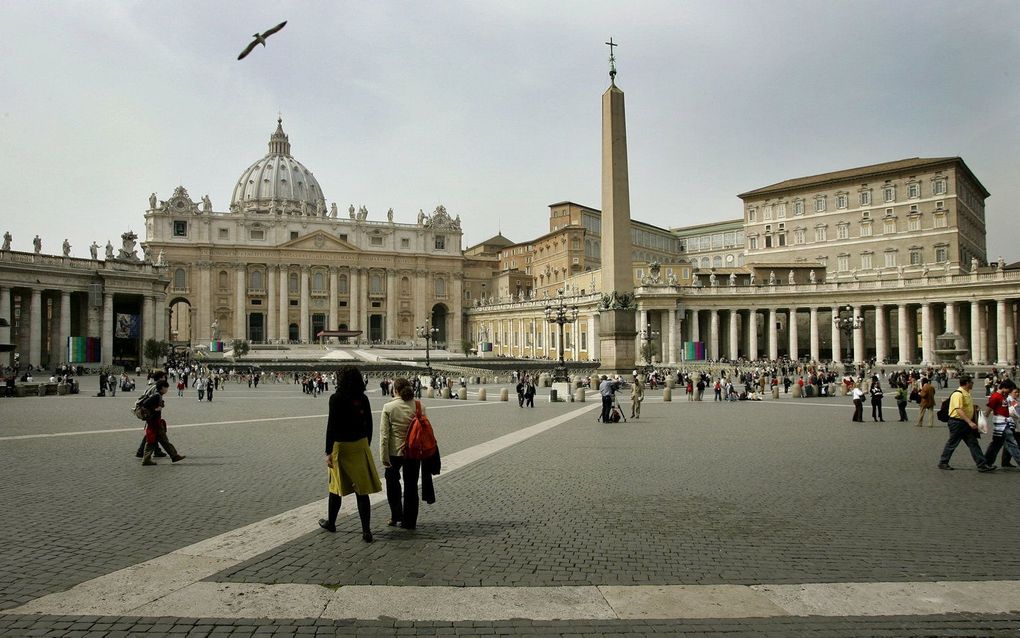 Het Sint Pietersplein in Rome. beeld ANP, Lex van Lieshout