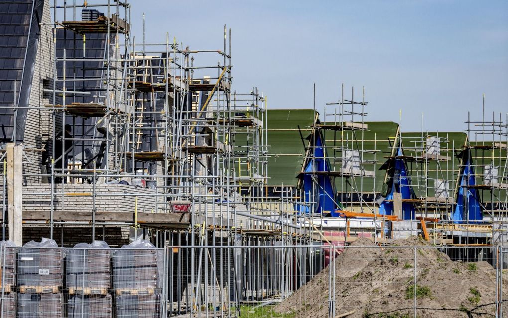 „De woningzoekenden moeten snel geholpen worden.” Foto: bouwwerkzaamheden in Waalwijk. beeld ANP, Robin Utrecht