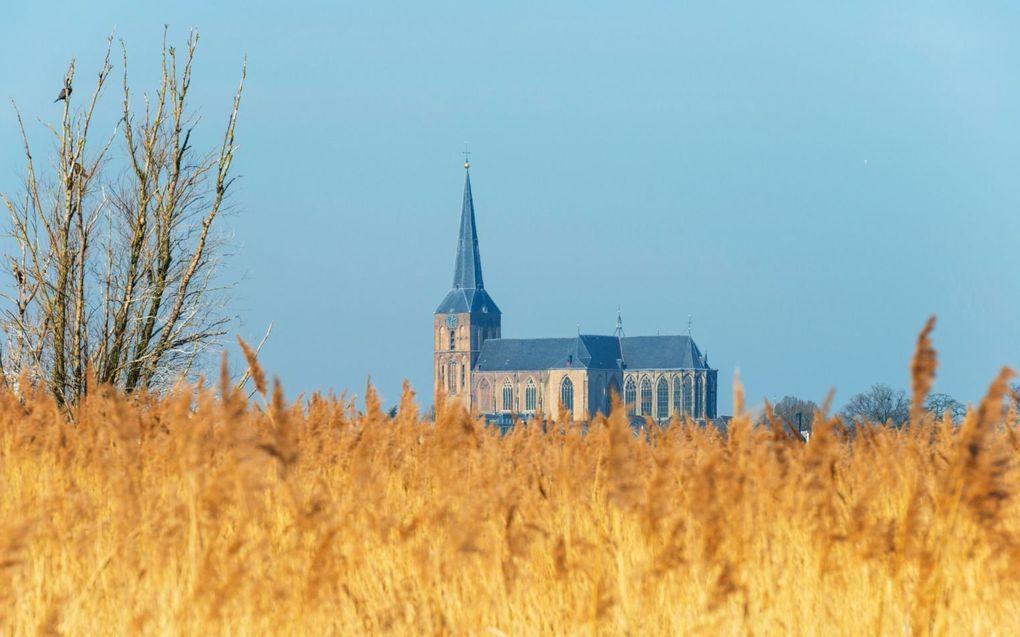 „Wanneer we niet meer oefenen in de liturgie, en wanneer predikanten het verlangen niet meer voeden vanuit het Woord van God, dan komen we weer in platland terecht.” beeld iStock