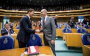Premier Rutte en ChristenUnie-fractievoorzitter Segers konden elkaar in het pre-coronatijdperk nog letterlijk en figuurlijk de hand schudden.  beeld ANP, Bart Maat