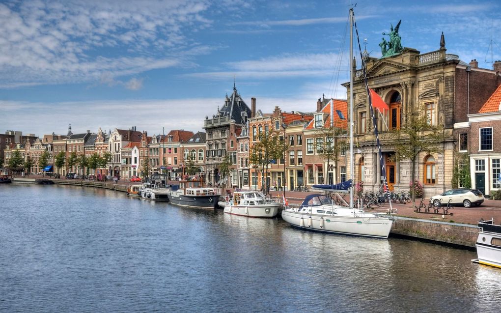 „Ook onze mooie, welvarende stad Haarlem heeft duidelijk rafelranden.” beeld iStock