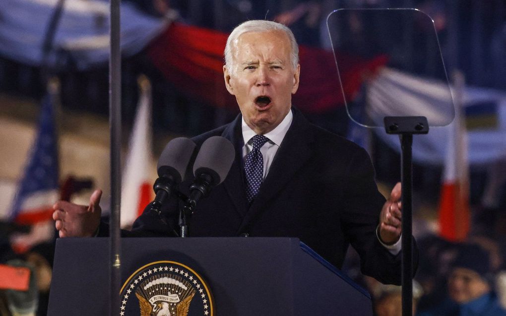 Biden spreekt in Warschau. beeld AFP, Wojtek Radwanski