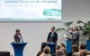 Tijdens de RD-debatavond in Gouda werd dinsdagavond het initiatief ”Zorg voor de schepping” gelanceerd. Foto: initiatiefnemers Kees Verrips (l.) en Evert-Jan Brouwer (m.) in gesprek met debatleider Riekelt Pasterkamp. beeld André Dorst