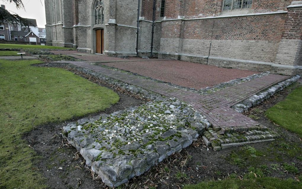 Ruïnes bij de Grote Kerk in Elst. beeld RD, Anton Dommerholt