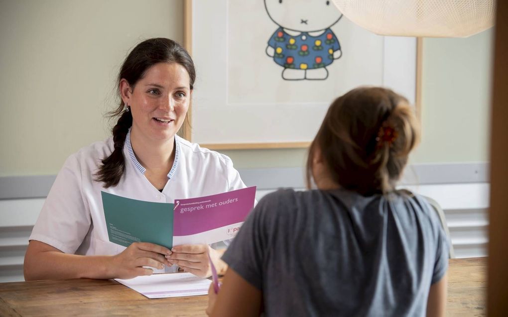 Dr. Jurrianne Fahner ontwikkelde een methode voor het voeren van een gesprek voor anticiperende zorgplanning bij ongeneeslijk zieke kinderen. beeld UMC Utrecht