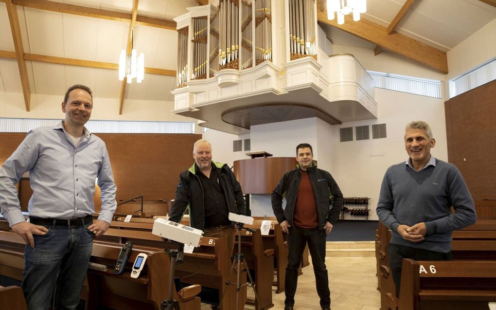 Richard IJpma, Lammert de Wit, Jeroen Schra en William van der Schee (v.l.n.r.) van SuWoTec in de kerkzaal van De Tabernakel. beeld RD, Anton Dommerholt