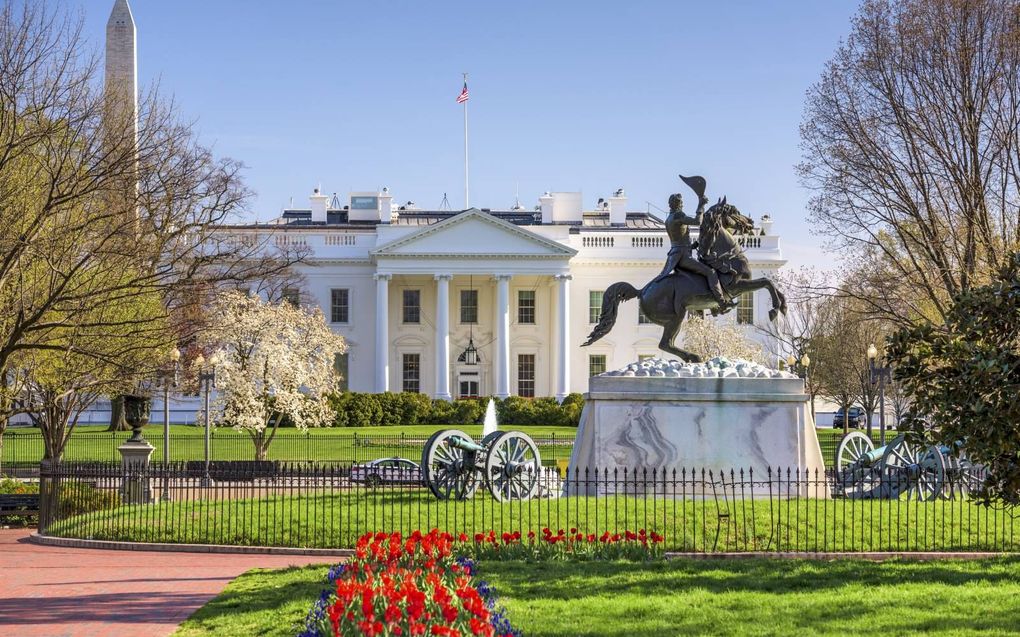 Het Witte Huis met het bekende adres 1600 Pennsylvania Avenue, Washington DC. beeld iStock