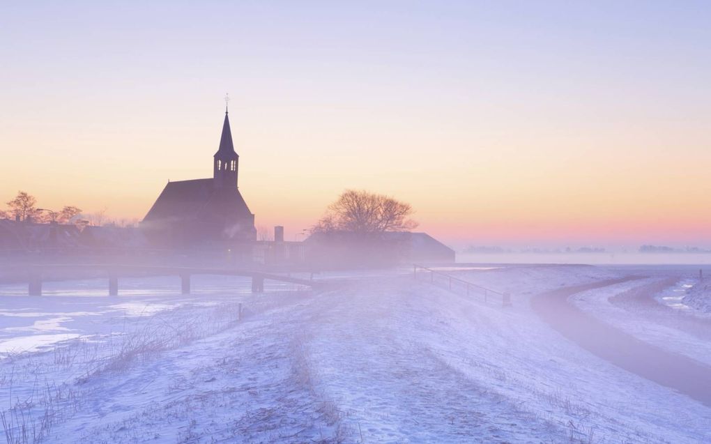 „Wat hebben wij tot op heden veel te danken aan de Schriftuurlijke bezinning op de ere-dienst zoals die in de Reformatie plaatsvond.” beeld iStock