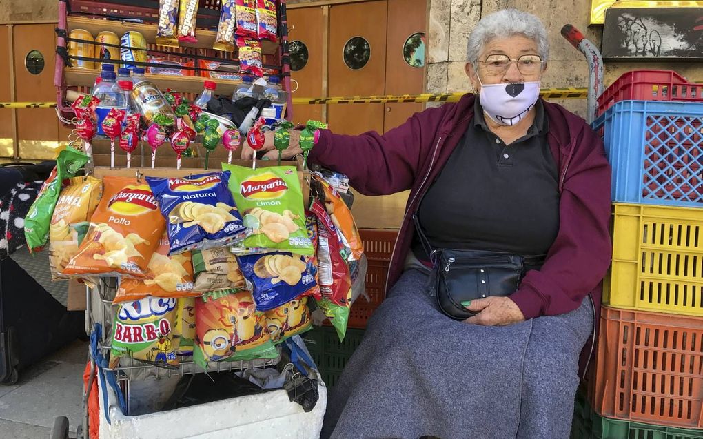 Elvia’s handeltje in hartje Bogota. beeld Ynske Boersma