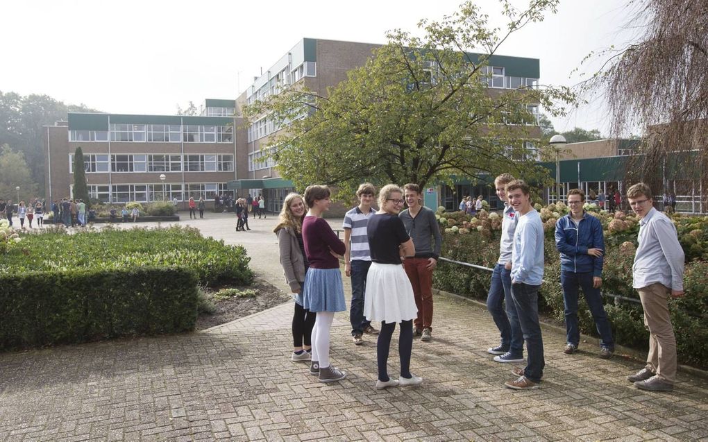 Leerlingen van het Van Lodensteincollege in Amersfoort in 2014. beeld RD, Anton Dommerholt