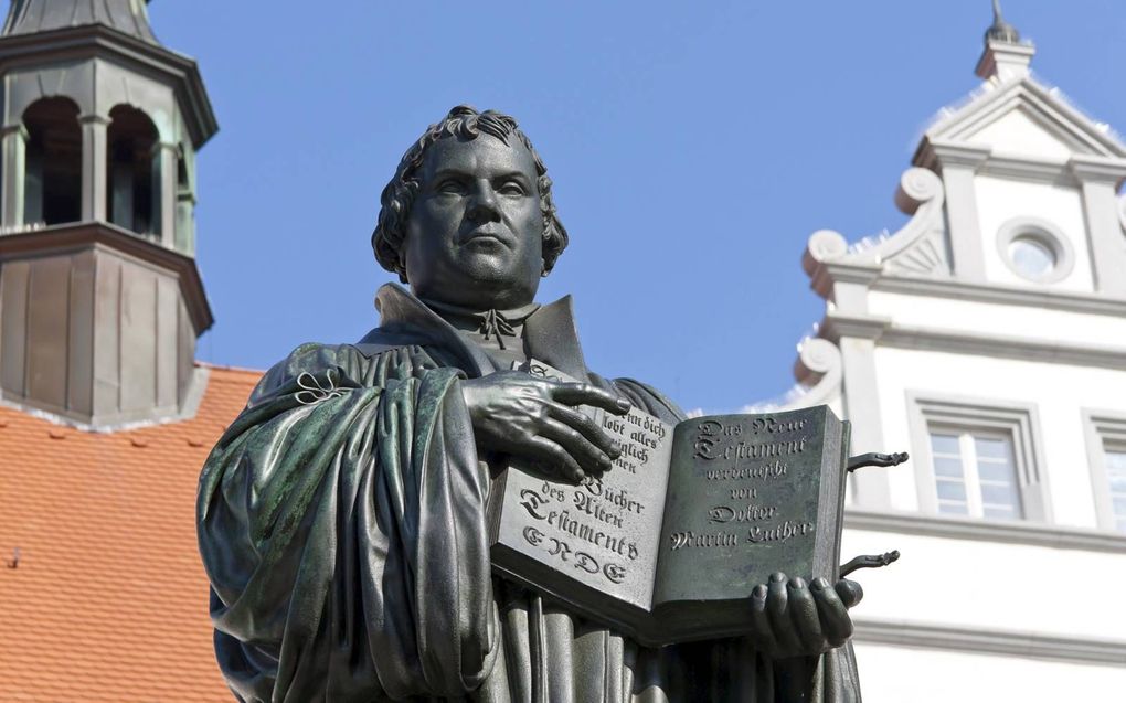 „In de middeleeuwse theologie was Gods barmhartigheid onderdeel van Gods rechtvaardigheid, maar bij Luther is de rechtvaardigheid onderdeel van Gods barmhartigheid.” beeld iStock