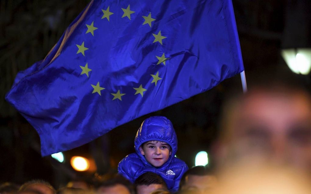 Duidelijk dat de verkiezingsprogramma’s van de ChristenUnie en de SGP wat betreft de Europese Unie flink verschillen, ondanks de gezamenlijke lijst en leus ”Samenwerking ja, superstaat nee” in Brussel. beeld EPA, Georgi Licovski