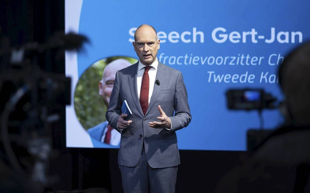 CU-voorman Segers tijdens het digitale congres van zijn partij dat zaterdag vanuit Veenendaal werd uitgezonden. beeld ANP, Jeroen Jumelet