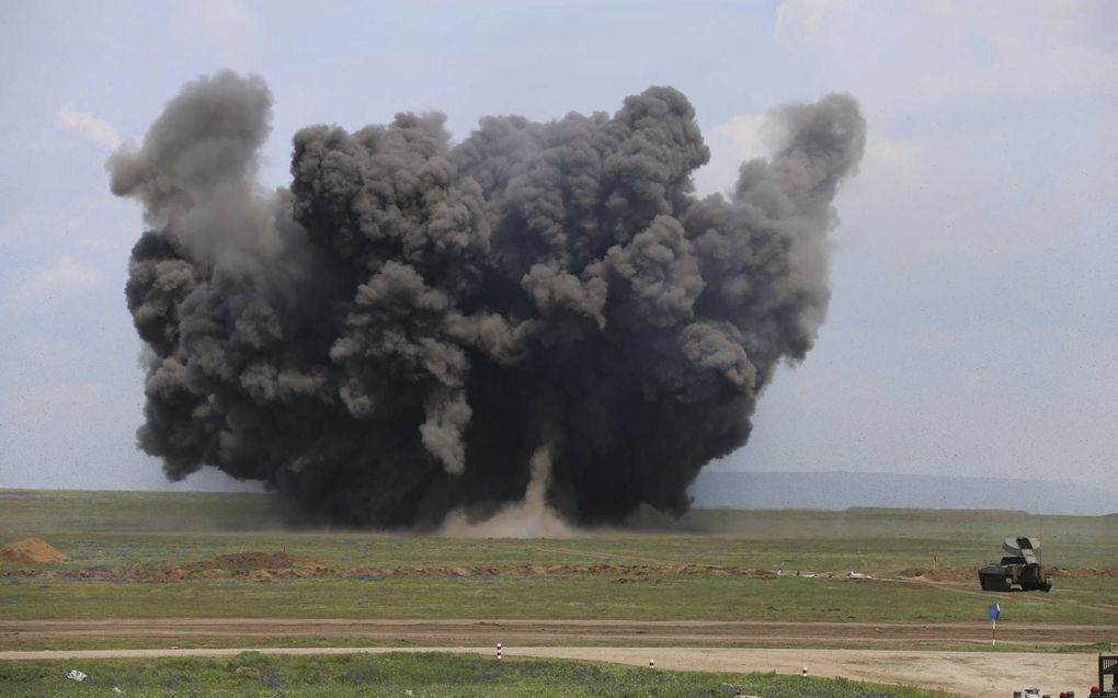 Russische oefening aan de grens met Oekraïne. De spanning tussen Kiev en Moskou is te snijden. beeld EPA