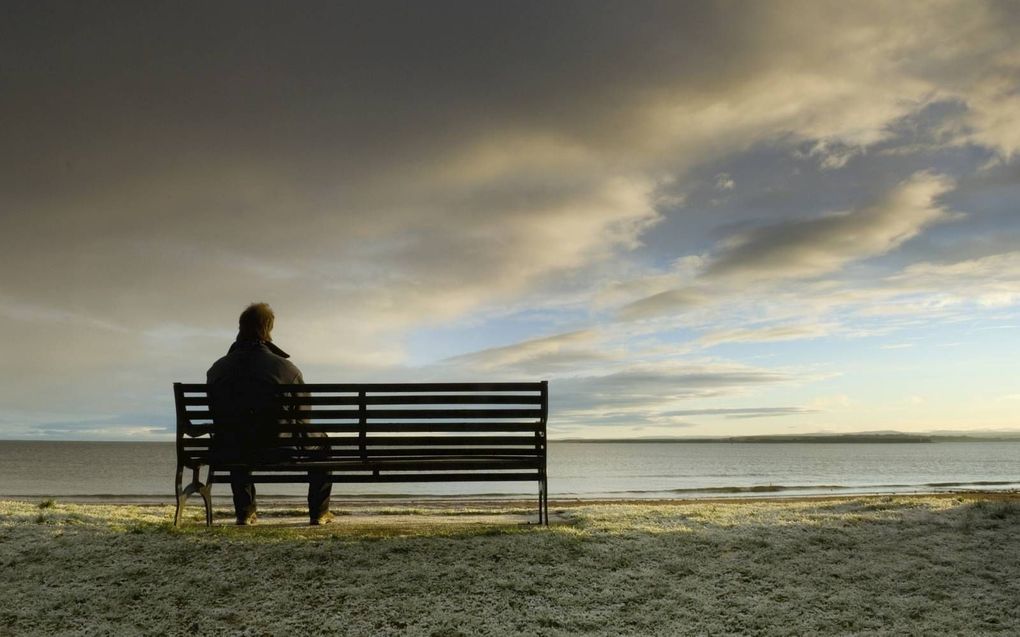 „Eenzaamheid en somberheid zijn geen ziektebeelden, maar zaken die ieder mens in het leven tegenkomt.” beeld iStock