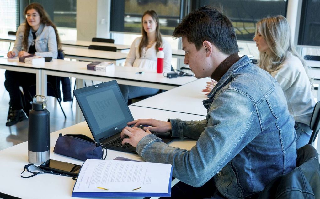 Vraag studiefinanciering drie maanden van tevoren aan. beeld ANP, Jerry Lampen