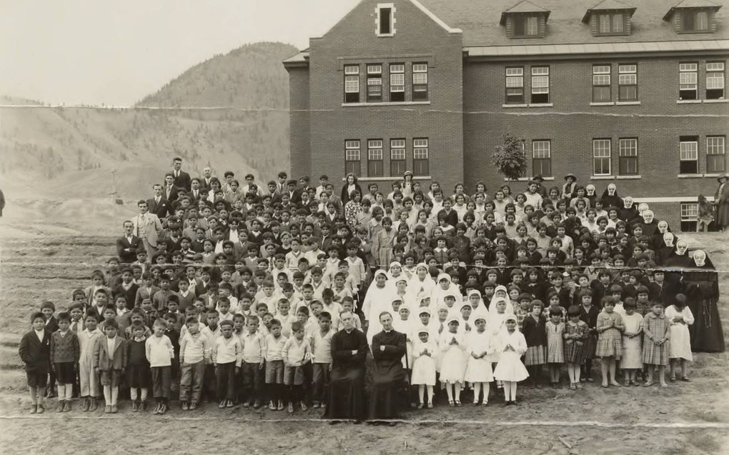 Kostschool voor inheemse kinderen in Kamloops, 1937. beeld EPA, University of Manitoba