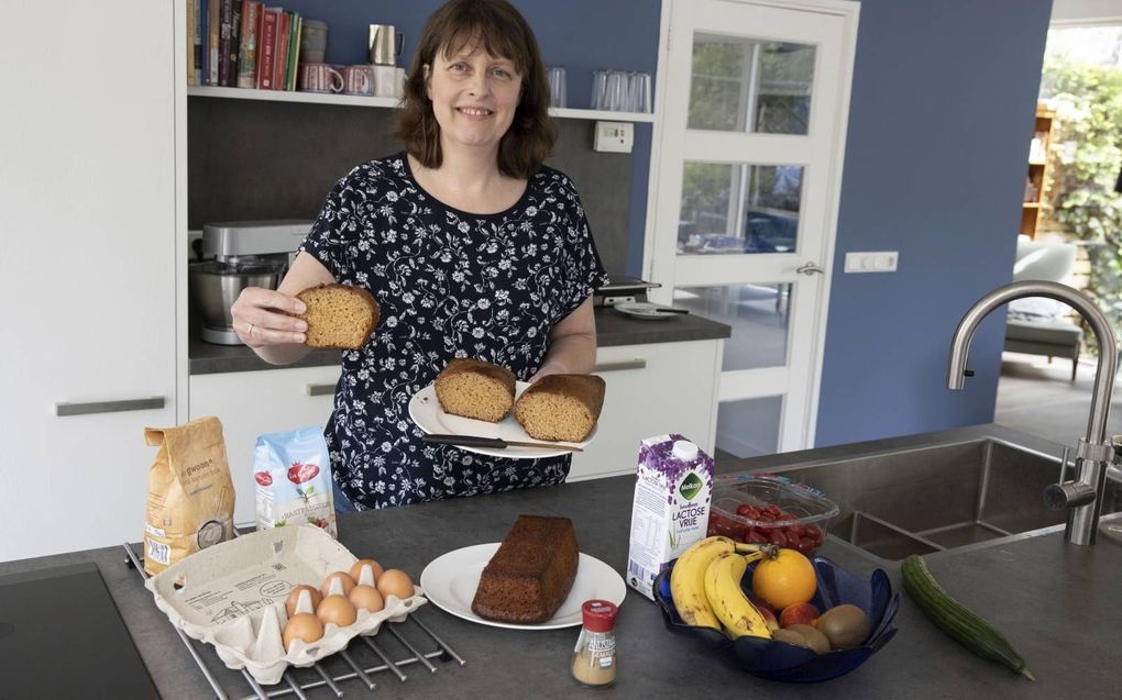 Anne Korevaar: „In de keuken aan de slag gaan is voor mij een manier om voor mijn gezin te zorgen. Zo laat ik op een praktische manier mijn liefde zien.” beeld RD, Anton Dommerholt