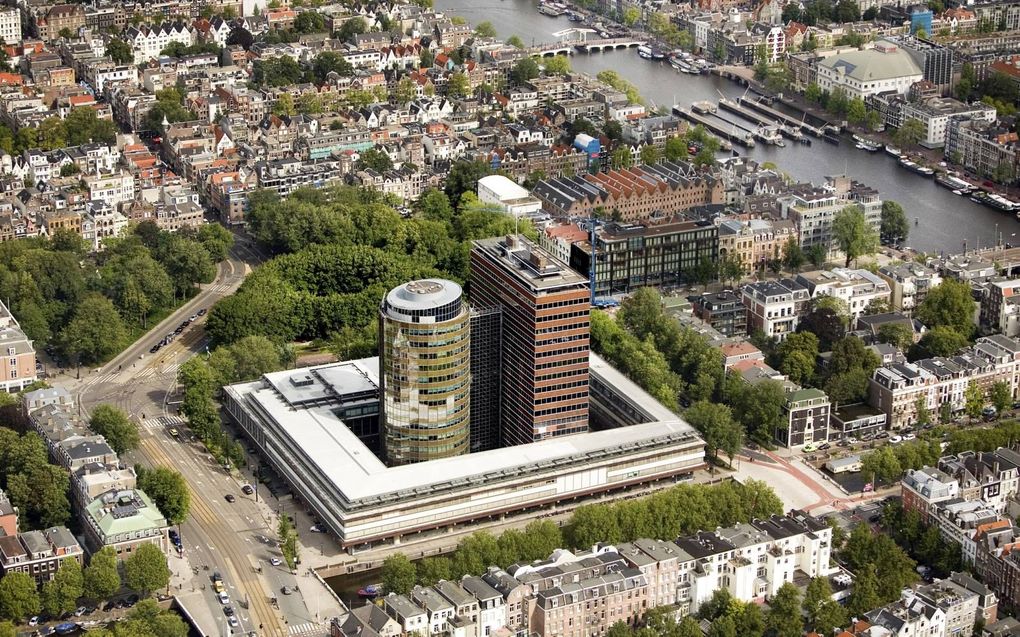 Het gebouw van De Nederlandsche Bank aan het Amsterdamse Frederiksplein dat voor publiek toegankelijk wordt gemaakt. „Het geheimste deel van het pand wordt nu openbaar.” beeld Gerhard van Roon