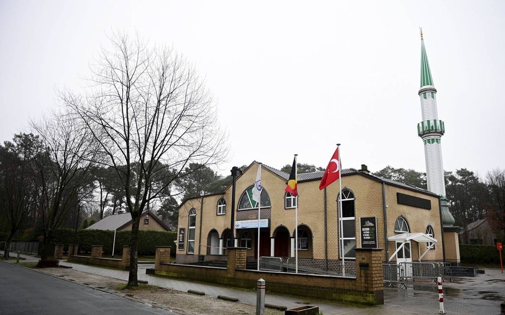 De Yesil Camii moskee in Houthalen-Helchteren, Vlaanderen. De erkenning van de moskee stond begin dit jaar op het spel vanwege „haatboodschappen” richting de lhbt-gemeenschap. beeld AFP, Yorick Jansens