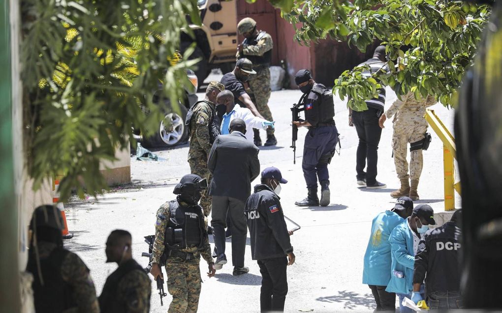 Sporenonderzoek rond de woning van Jovenel Moïse, de vermoorde president van Haïti. beeld AFP, Valerie Baeriswyl